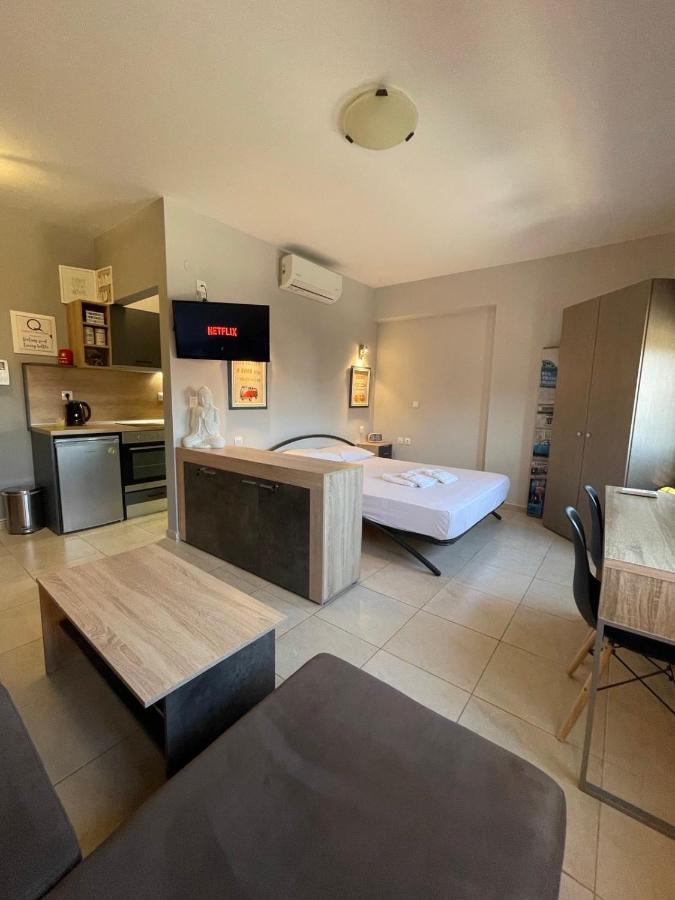 Q Luxury Rooms Perea Center Peraía Extérieur photo