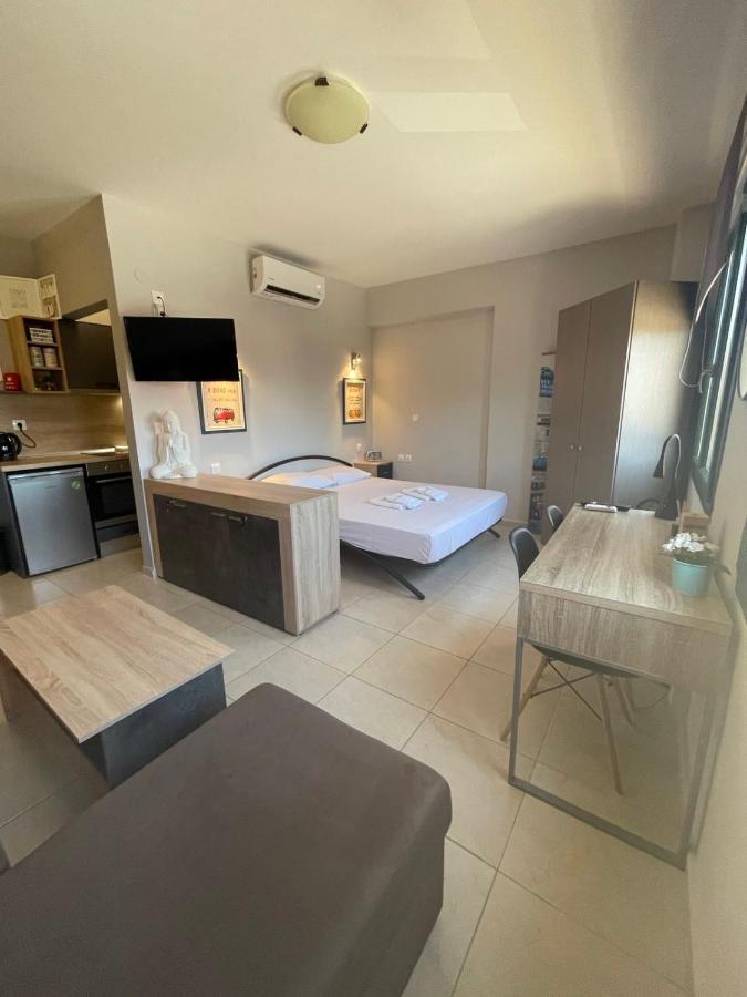Q Luxury Rooms Perea Center Peraía Extérieur photo